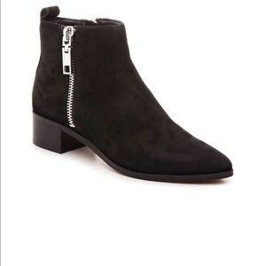 🍁24 hour SALE🍁Suede Double Zip Ankle Bootie